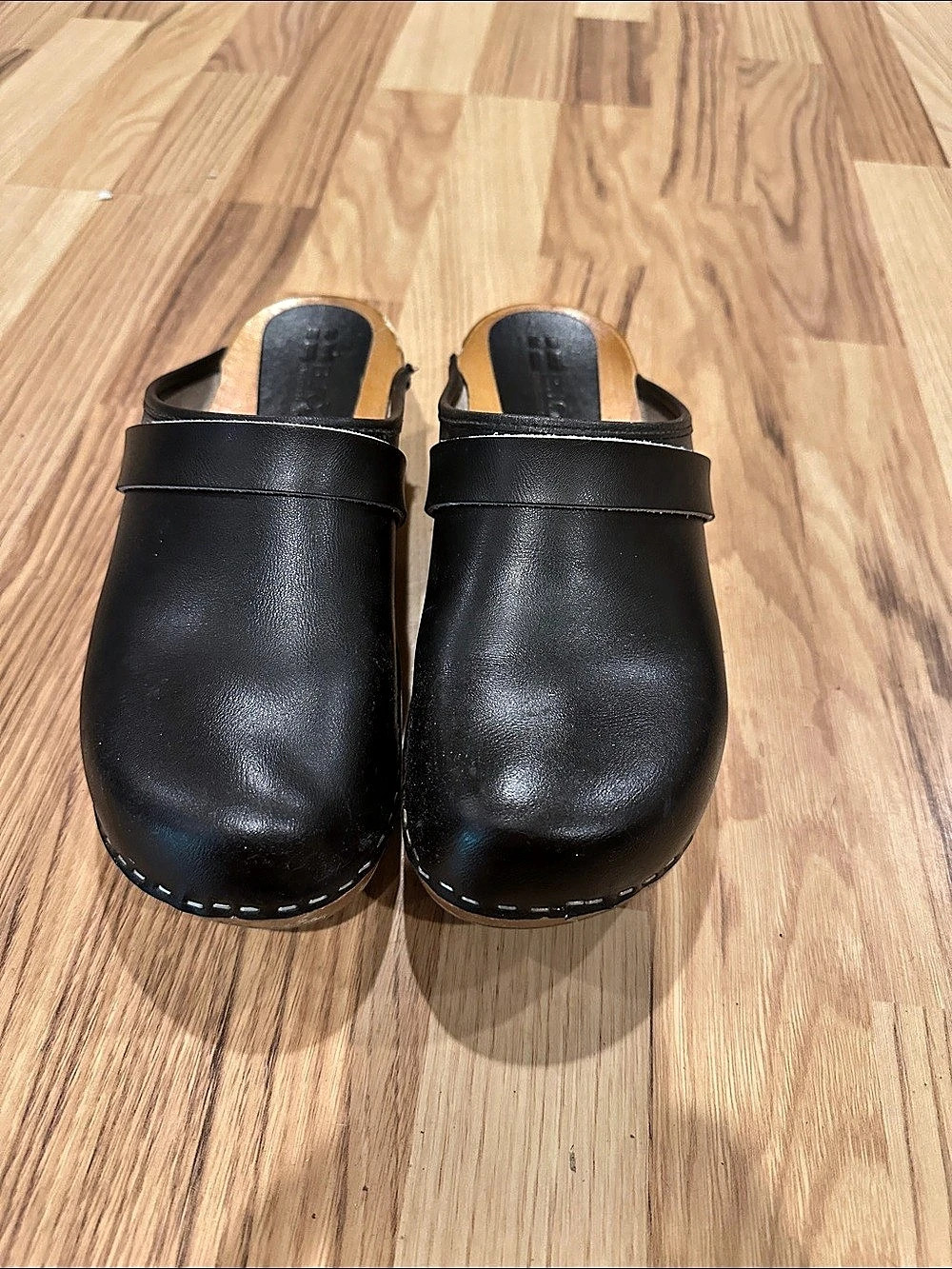 Bjork Leather Clogs in Black US 9
